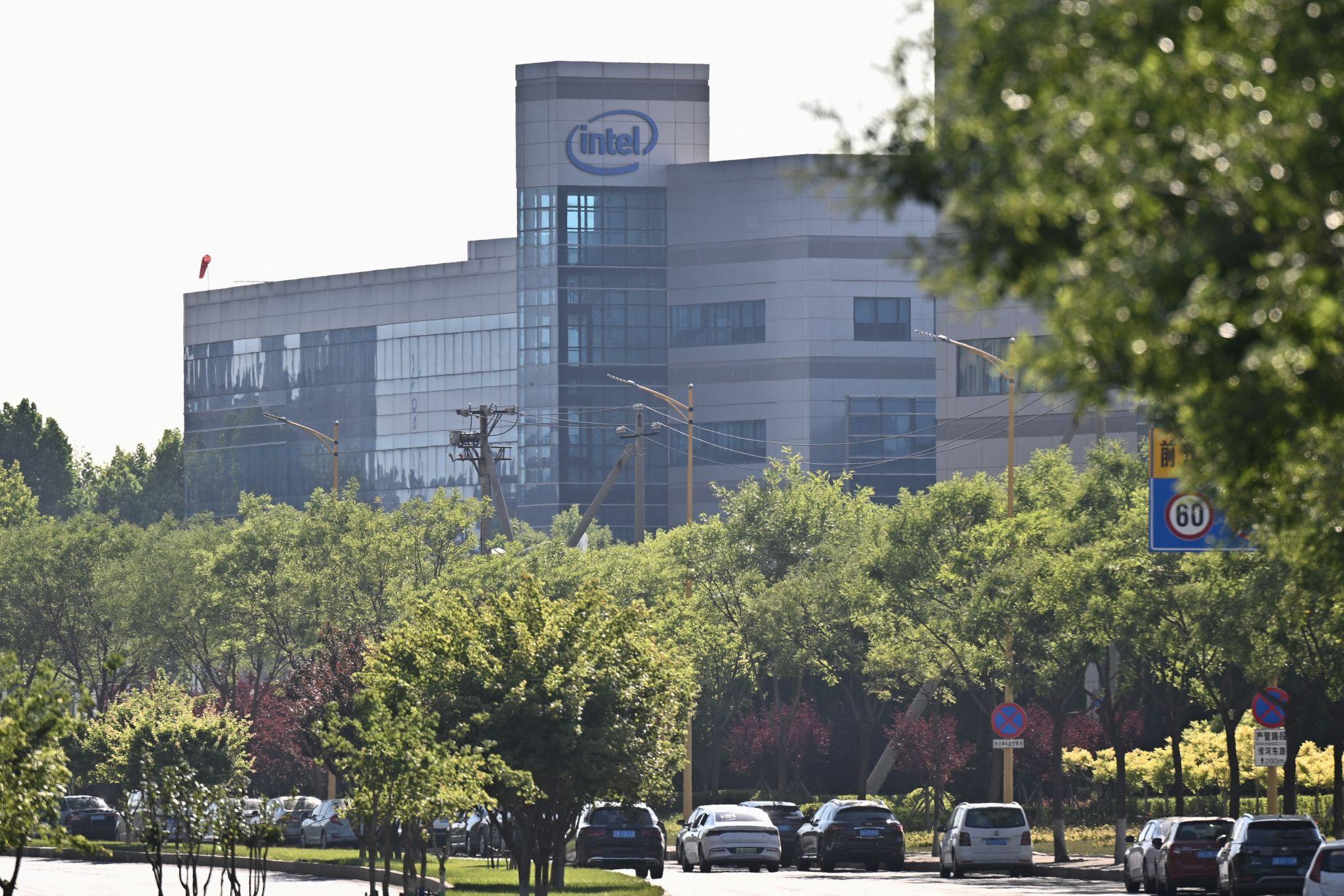 Nvidia B300 AI Servers Approach $1 Million as China Semiconductor Crisis Deepens Beijing 2026 3 China semiconductor crisis impacting Nvidia B300 AI servers in data center