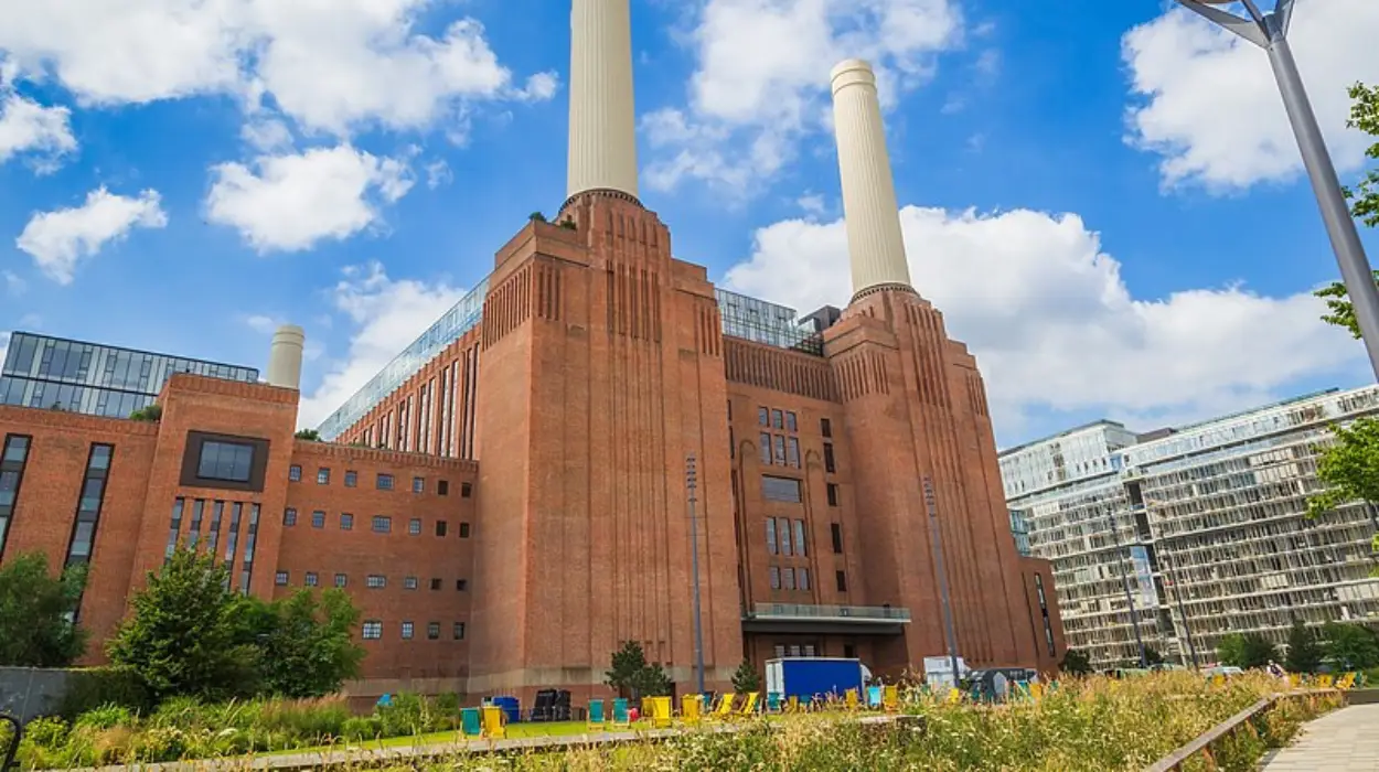 Wandsworth celebrates revamp of beloved green space