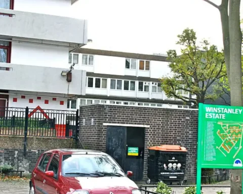 Wandsworth tower blaze forces Battersea families out