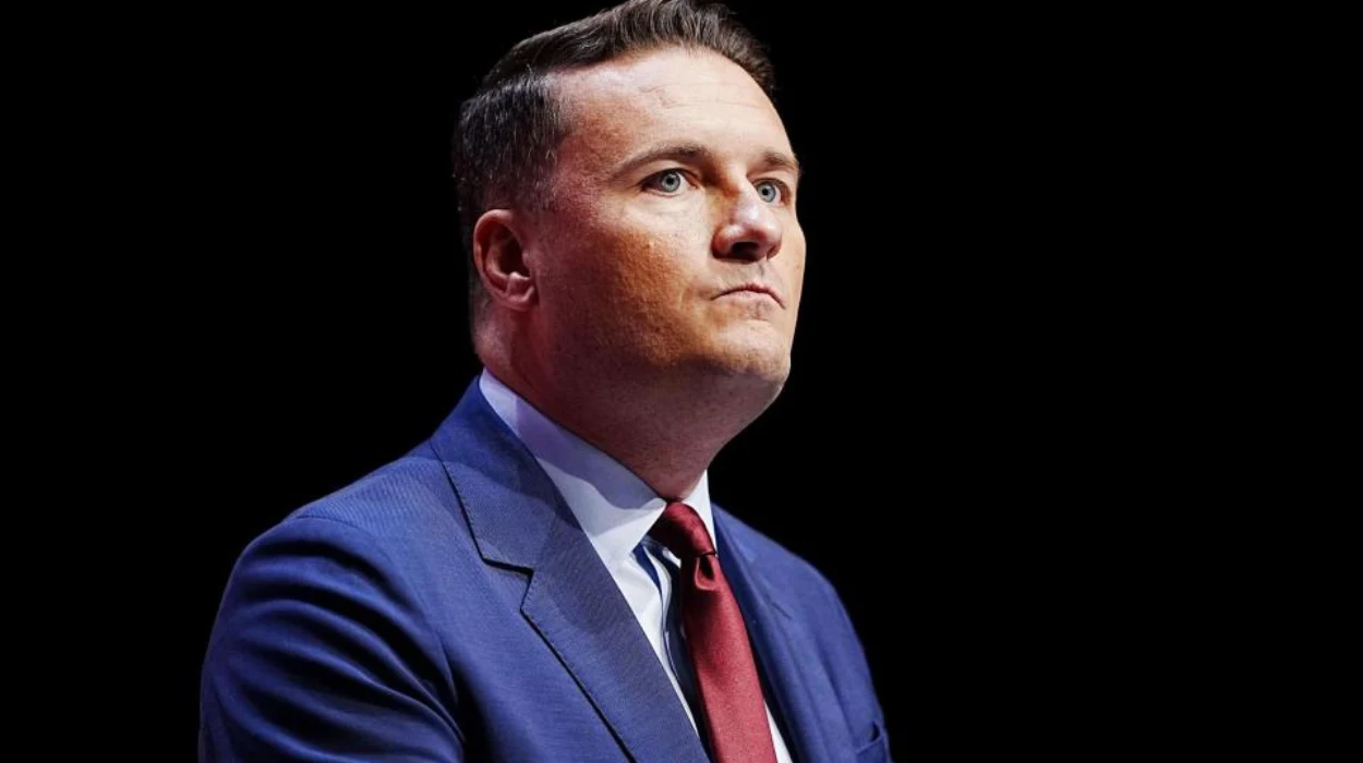 Wes Streeting launches review into banned UK doctors