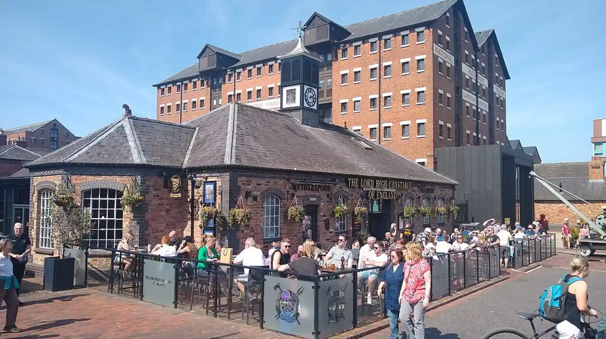 Wetherspoons exorcises Dungeon ghosts in Southwark before opening