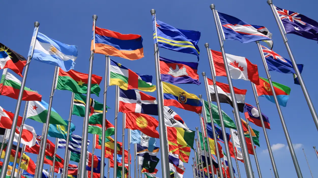 What Countries Are in the Commonwealth of England and Why They Joined