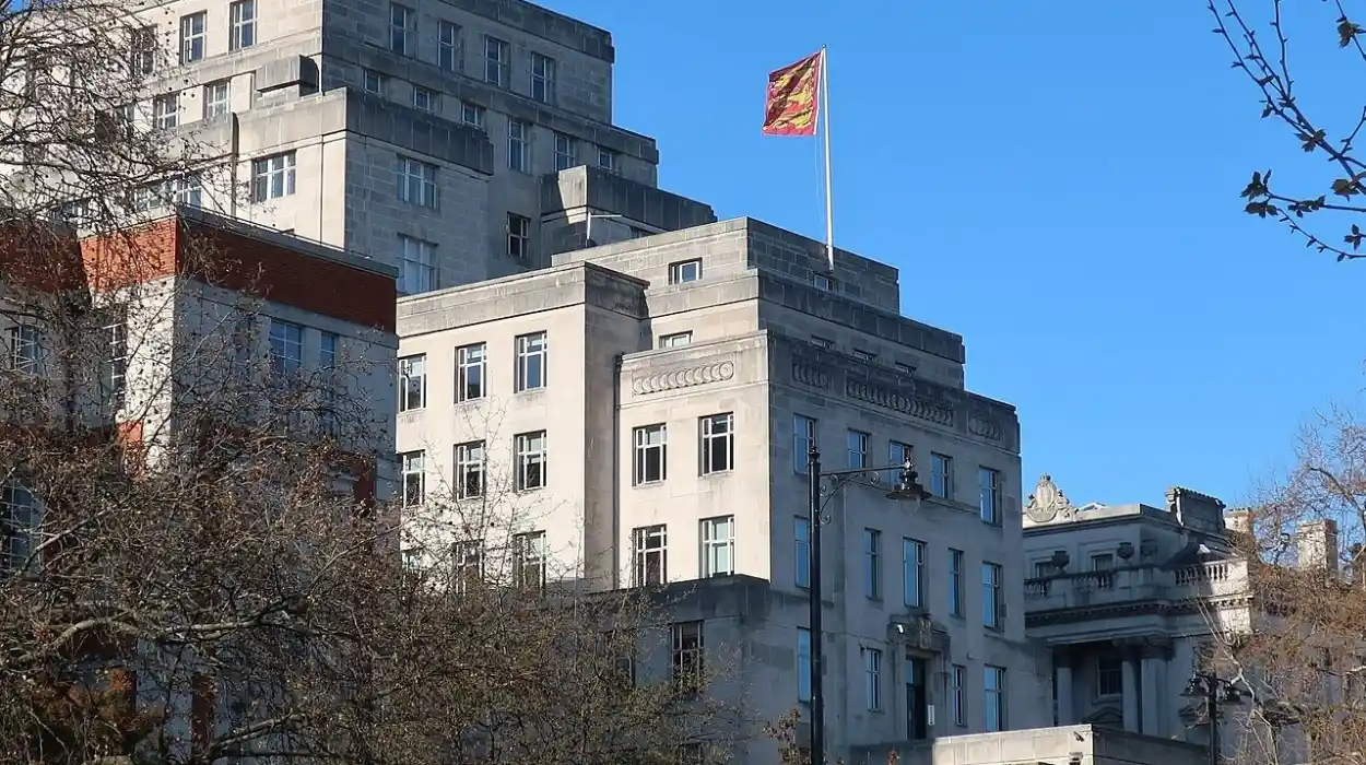 What does the chancellor of the Duchy of Lancaster do_ Roles