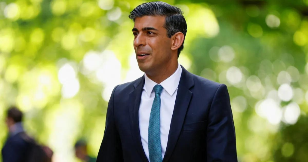 Sunak Heads North to Advocate for North Sea Amidst Hint of Tax Hike by Hunt