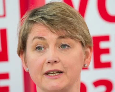 Yvette Cooper pledges £5m in aid to El Fasher victims