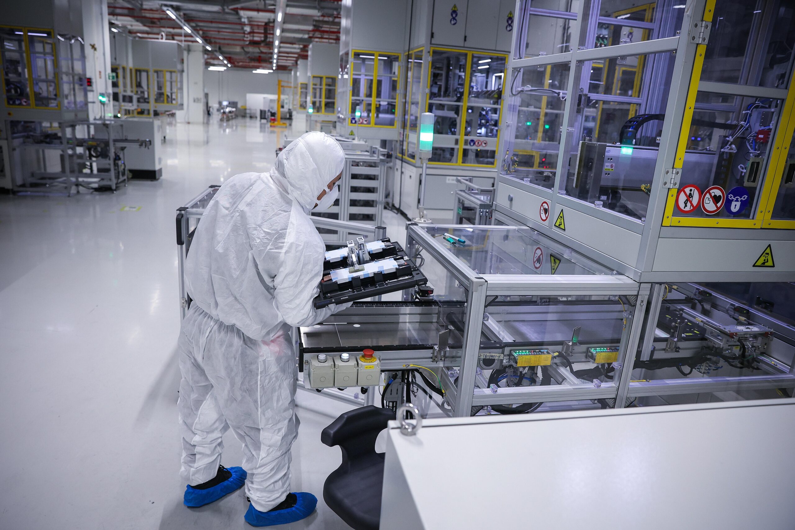 Lithium battery recycling center contributing to sustainable European battery production