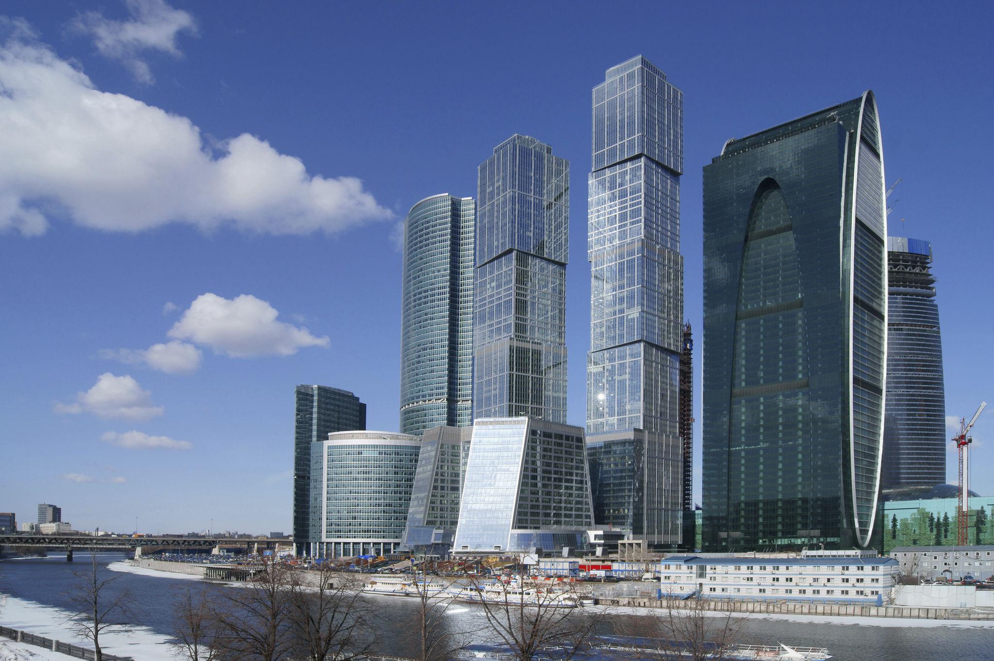 Russia financial policy drives rouble strength across Moscow financial markets