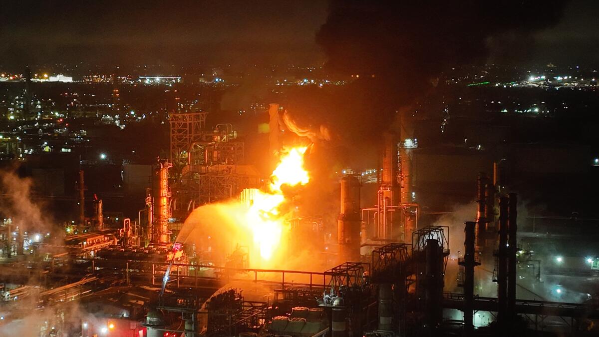 Middle East energy crisis oil routes map disruption