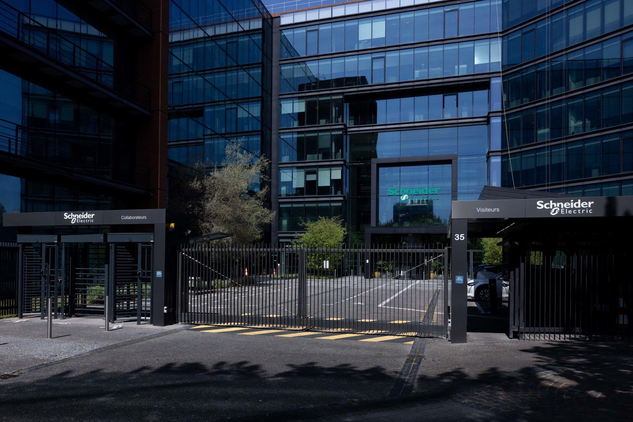 Smart grid and renewable projects strengthening Schneider financial performance