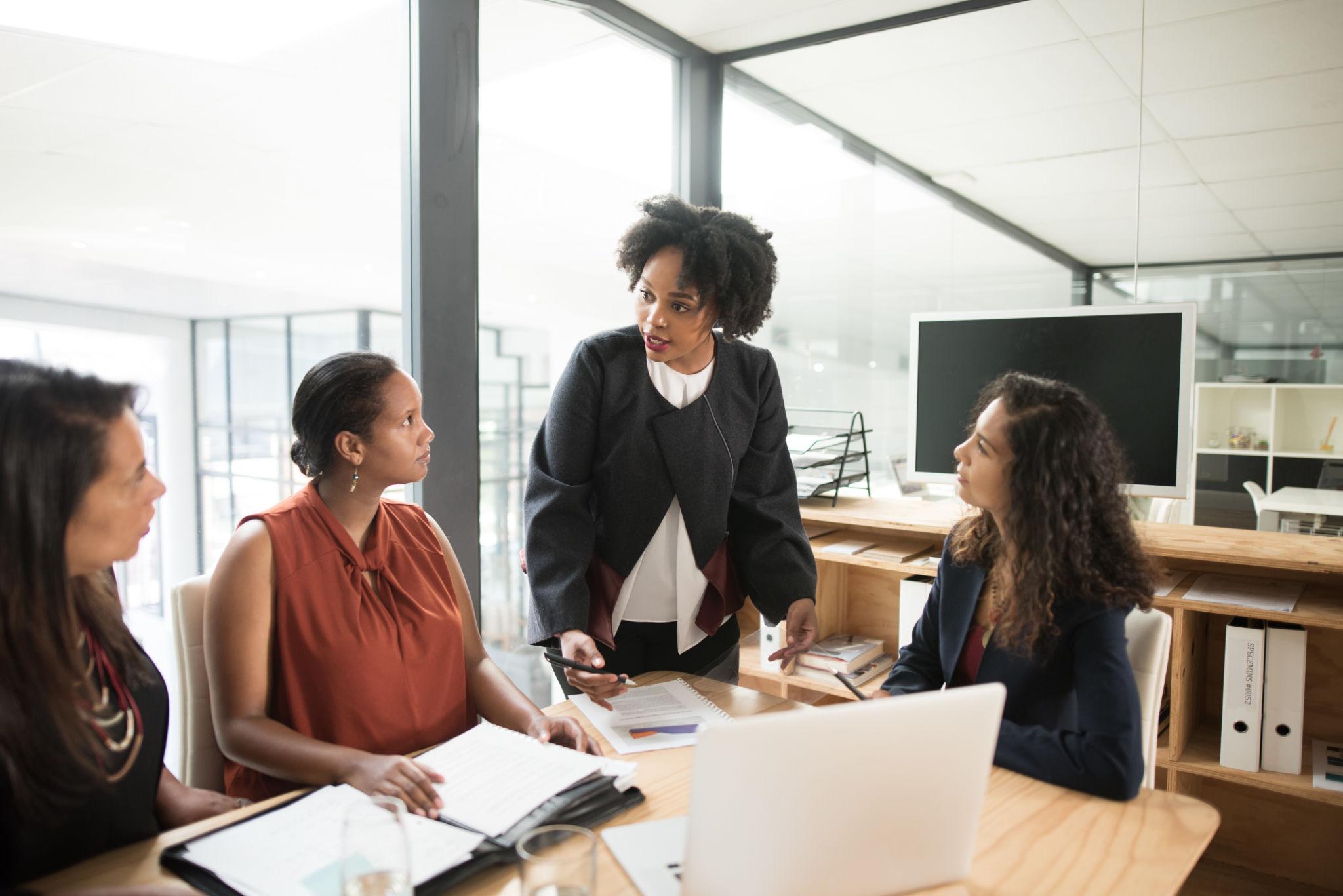 UK AI regulation risks stock market screens with AI trading systems