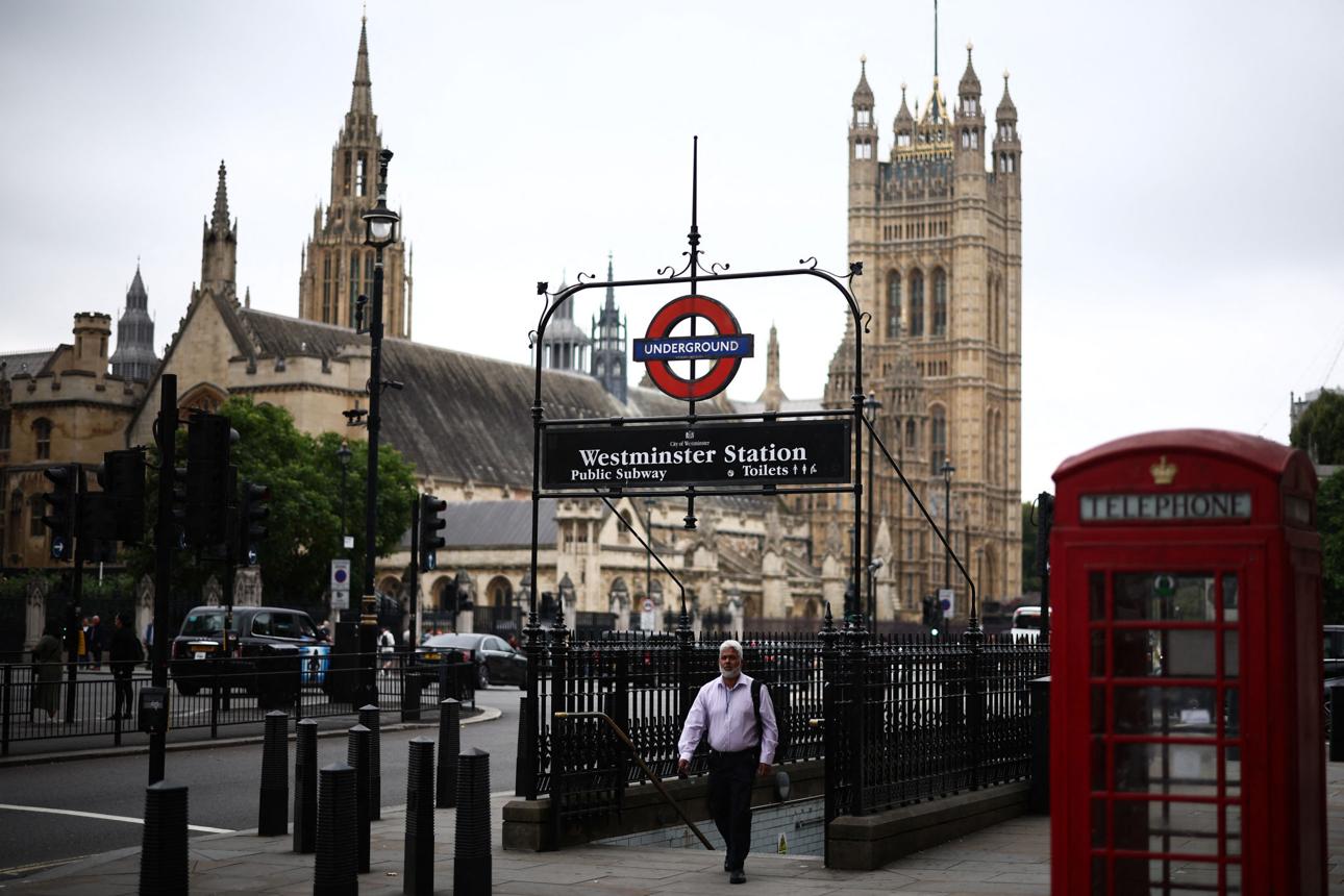 UK Prime Minister controversy involving Keir Starmer during political tensions in Britain 2026