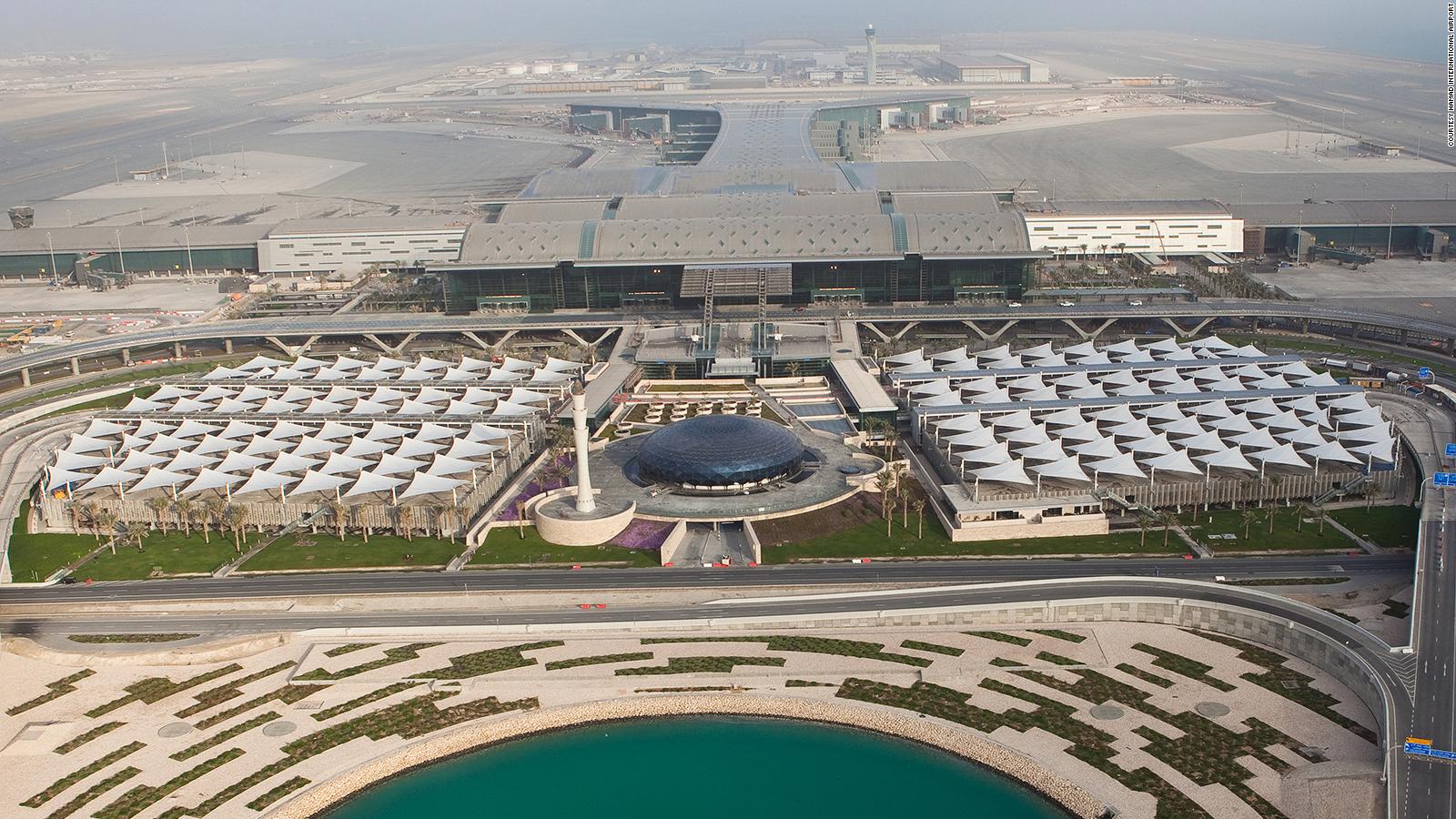 Qatar Airways Flight Operations Resume What Travelers Must Know 2026 1 Qatar Airways flight operations aircraft departing Hamad International Airport Doha