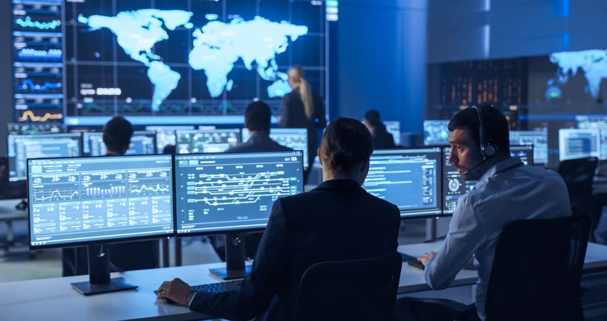 British cybersecurity experts monitoring frontier AI systems under UK AI risk regulations