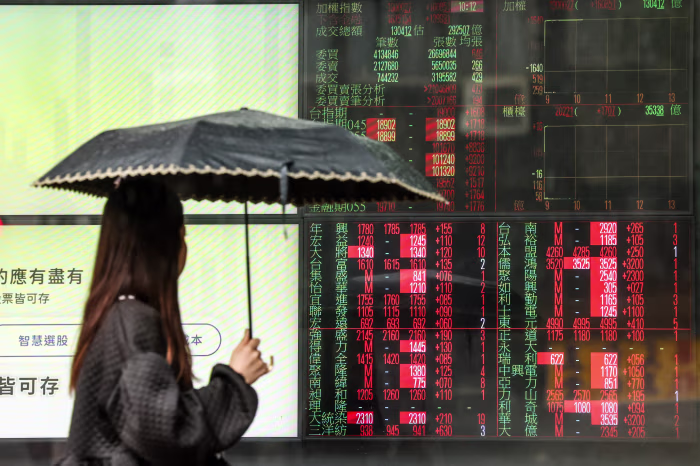 Global stock markets near highs across world indices