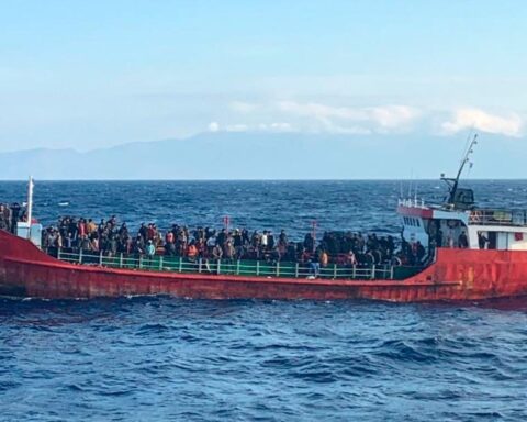 Global refugee emergency as Rohingya survivors recount ordeal after sea disaster