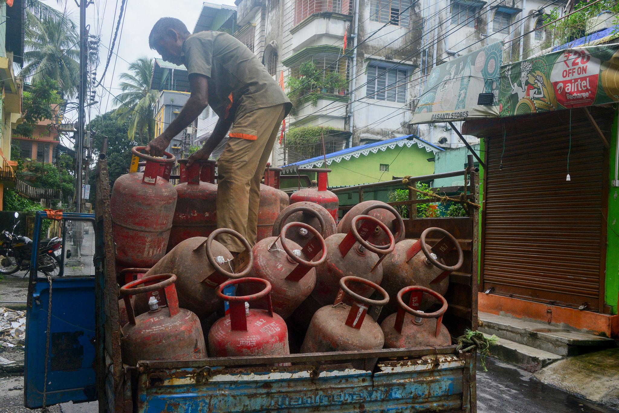 India LPG price increase as Iran war squeezes cooking gas supply 2026 2 Delivery truck carrying LPG cylinders during India LPG price increase