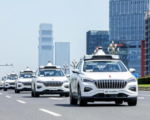 Baidu robotaxi service faces scrutiny under AI vehicle regulation after outage