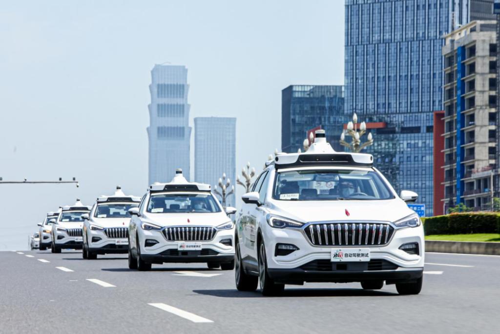 Baidu robotaxi service faces scrutiny under AI vehicle regulation after outage