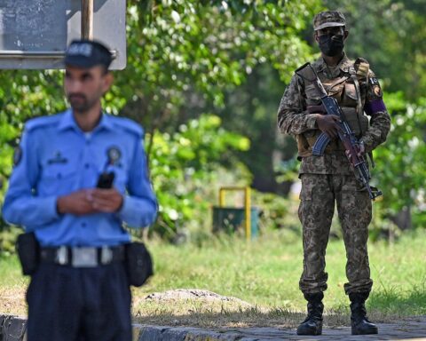 Emergency response teams operating during South Asia security crisis