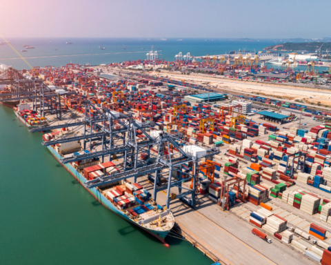 global energy crisis conflict showing oil tanker disruption in Middle East