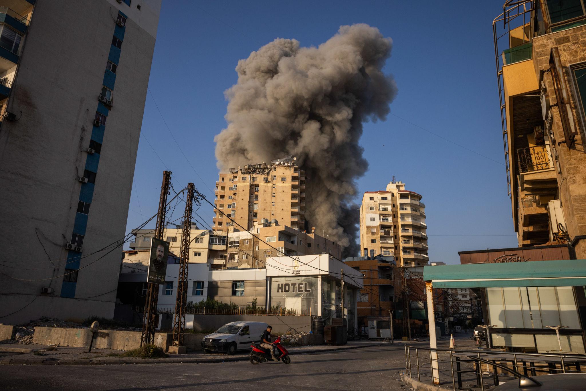 Civilians evacuate homes in Tyre during Lebanon border escalation news crisis