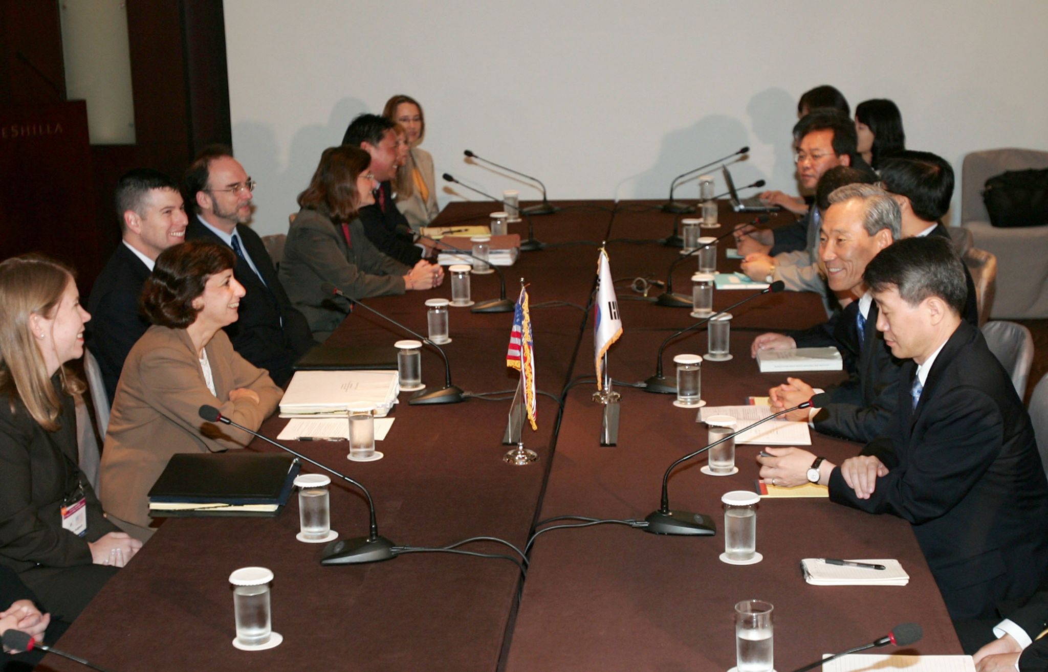 Asian markets react as South Korea US trade remains stable despite tariff signals