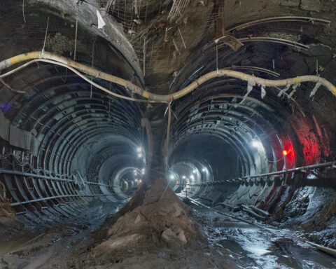 Tunnel construction delay at New York infrastructure tunnel site
