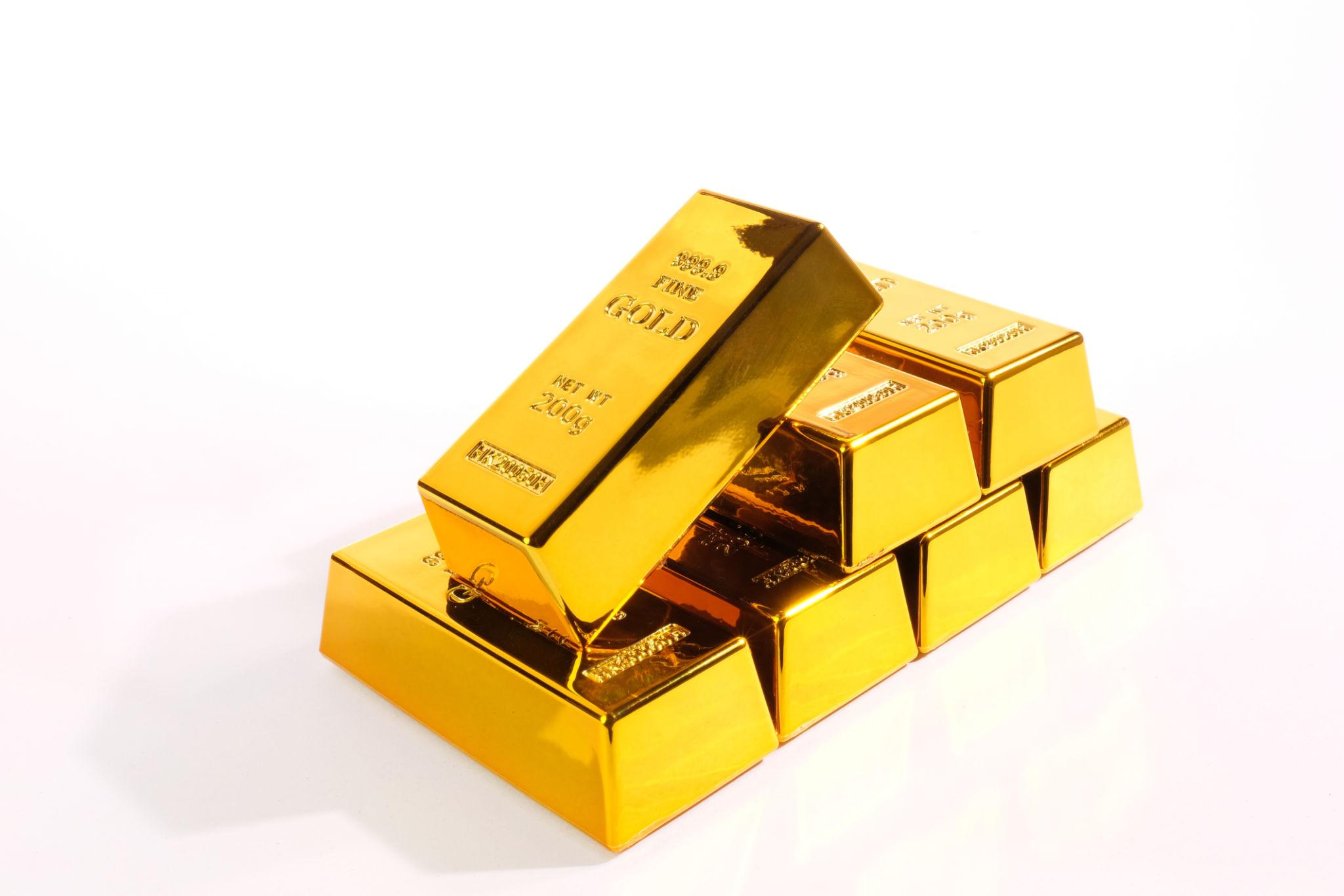 Gold Supply Chain Analysis: $1.9B Russia Gold Stake Set for Auction 4 gold supply chain analysis featuring underground mining tunnel and transport rails