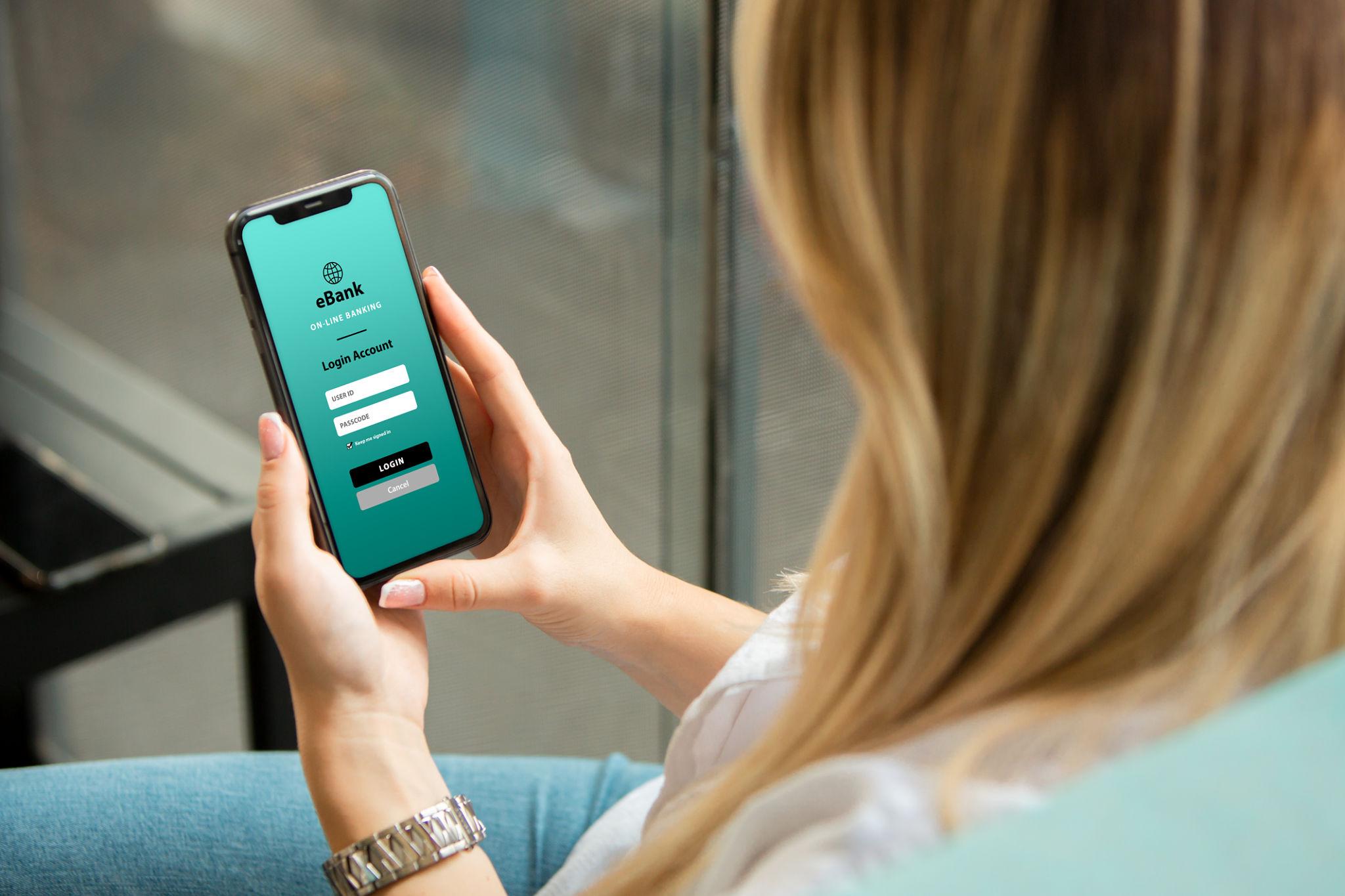 Starling Bank Software Partnership Expands Global Digital Banking Infrastructure and Overseas Technology Collaboration London 2026 3 Financial analytics dashboard powered by Starling Bank software partnership platform