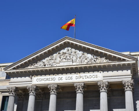 Spain social media ban under 16 discussed in Madrid parliament