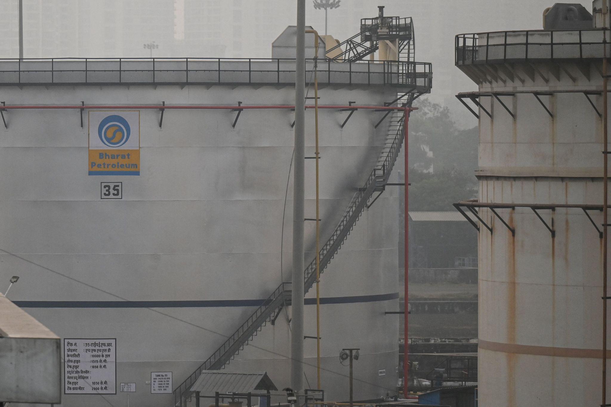 India Crude Imports Rise Into Focus as Iran Oil Yuan Payments Reported 1 India crude imports at refinery port with storage tanks