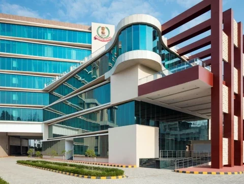 India royalty tariffs dispute discussed during corporate legal strategy meeting