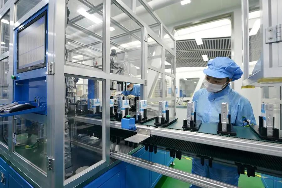 HSBC’s $4 Billion Clean Energy Bet Could Reshape Global Markets Hong Kong 2026 1 Renewable technology growth driven by large solar energy farms in China during 2026