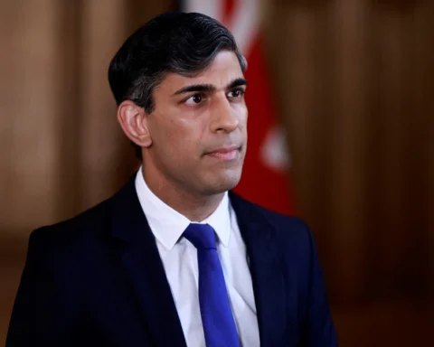 PM Rishi Sunak Encourages Cabinet to Support Key Smoking Ban Initiative