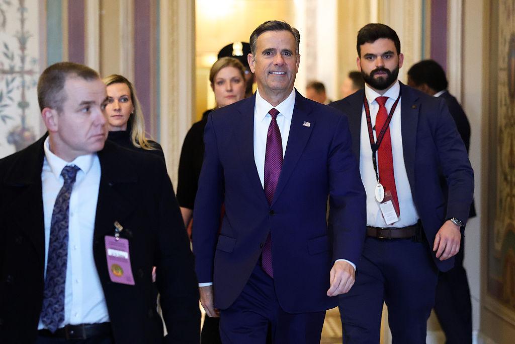 US officials briefing during Washington national security crisis over Iran conflict