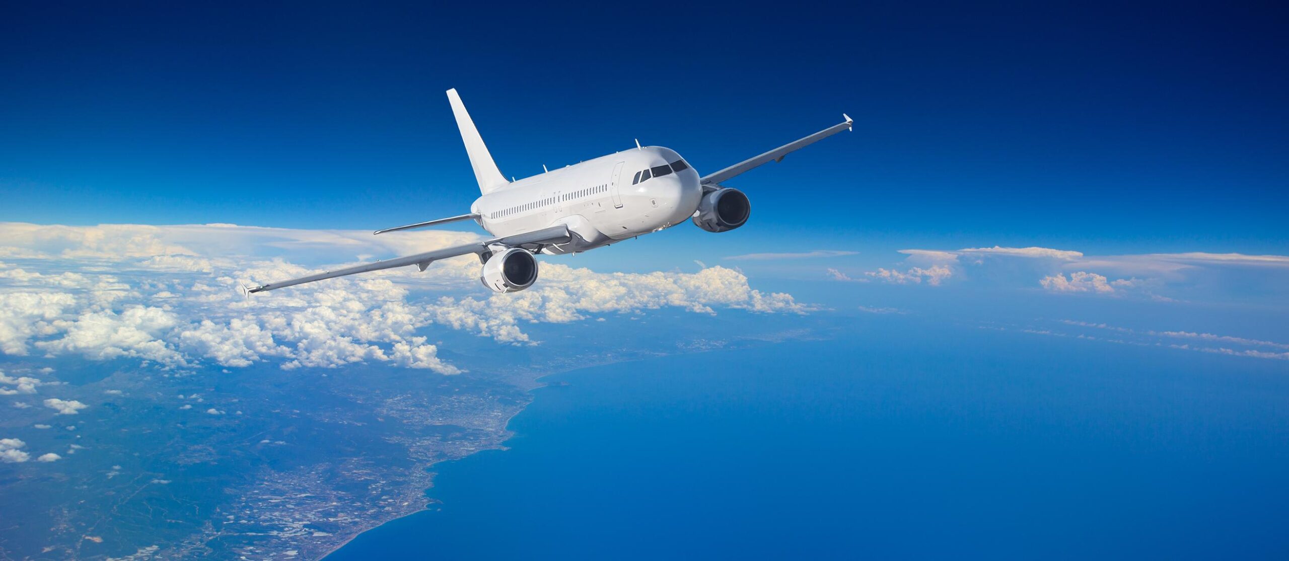 Wizz Air Expansion Airline Gains Approval for US Charter Flights Ahead of The Coming World Cup 2026 2 Passengers boarding Wizz Air aircraft reflecting continued Wizz Air expansion