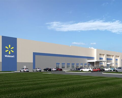 Walmart trillion valuation draws strong attention from Wall Street investors