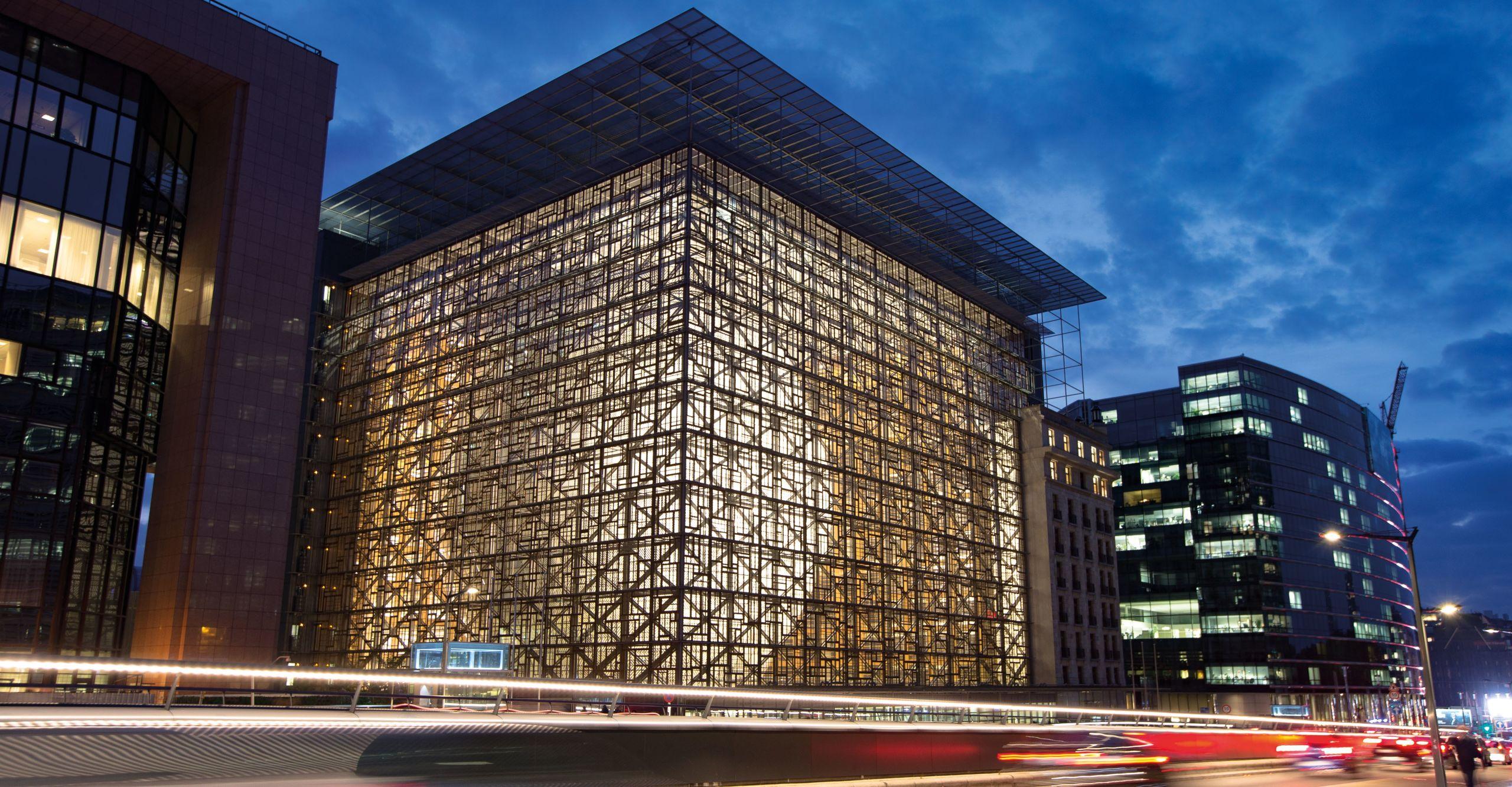 Europe digital safety laws supporting parental control and online monitoring