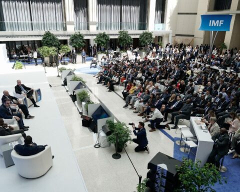 international financial system crisis global leaders discussing economic policy at summit